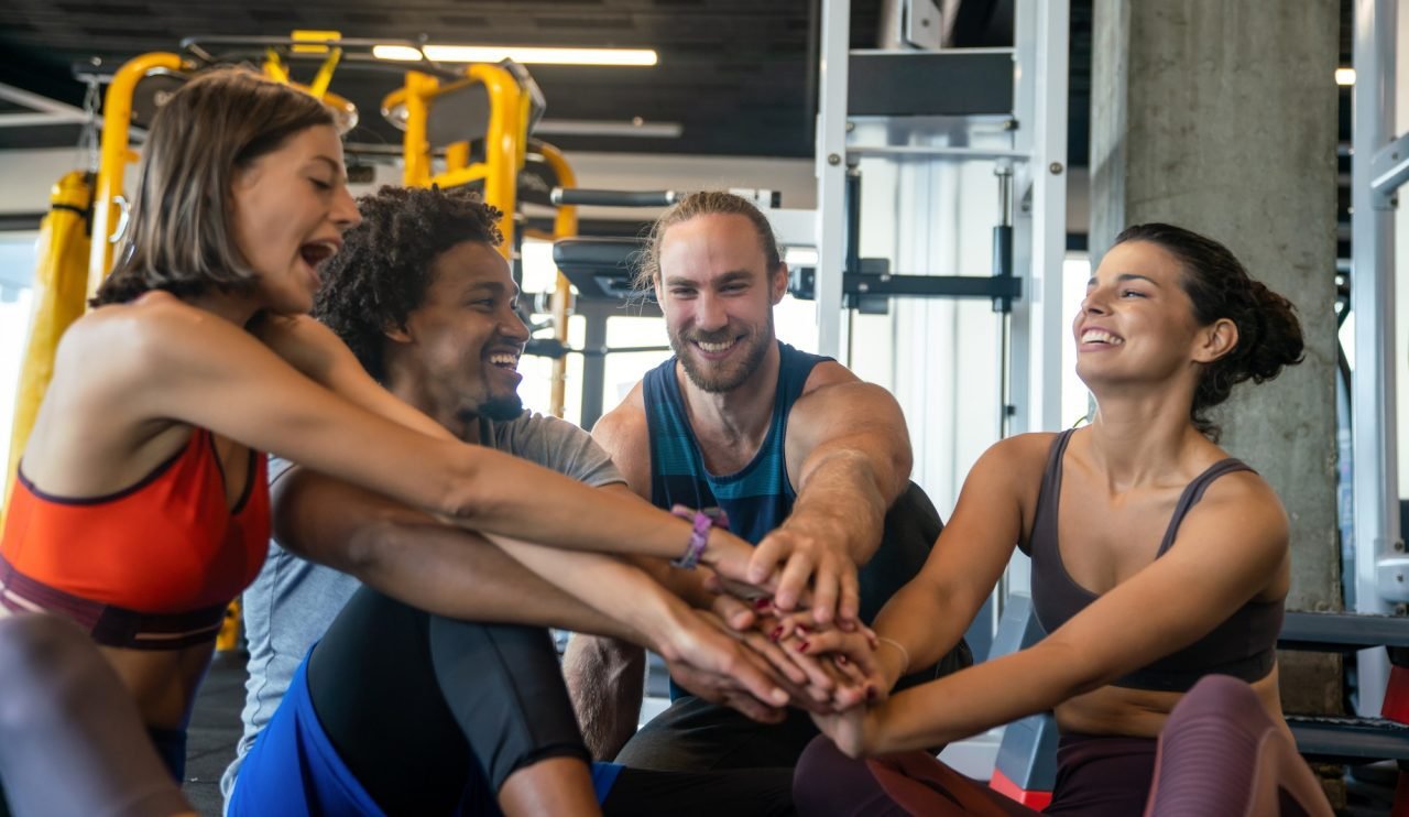 Saludo de equipo de gimnasio